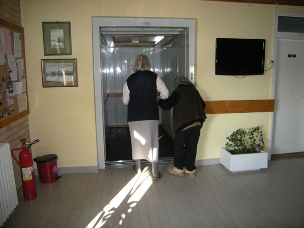 Лекар бака Радојку прогласио мртвом, а она оживела после 12 сати